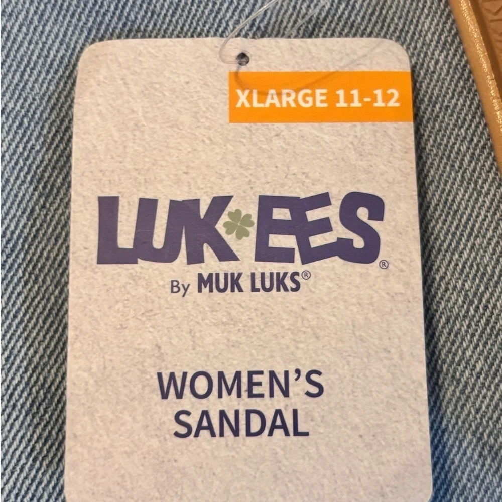 Muk Luks elegant sandals